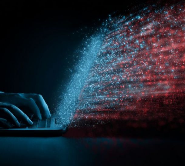 Shadow Ai dati che escono in modo incotrollato da un laptop